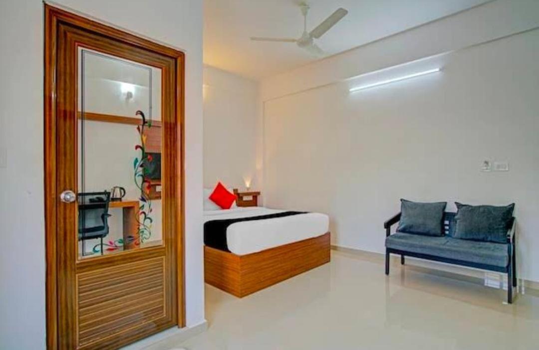 Phoenix Holidays Kochi Exteriér fotografie